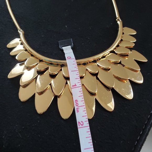 Kate Spade Fancy Flock Gold Feather Statement Necklace! - Picture 9 of 16
